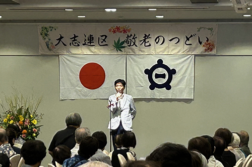 市長があいさつしている写真