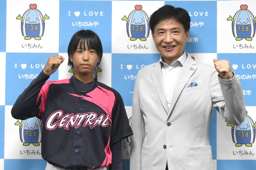 記念撮影の様子の写真