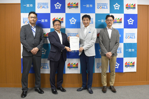 総務省補助金交付式の写真
