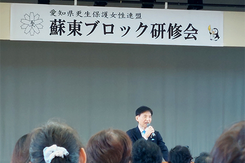 市長があいさつしている写真