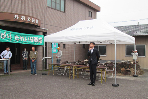 市長があいさつしている写真