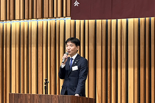 市長があいさつしている写真
