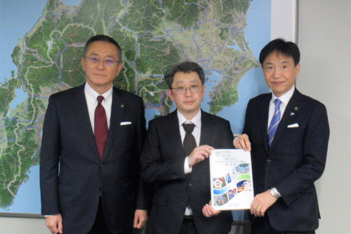 市長が要望活動している写真