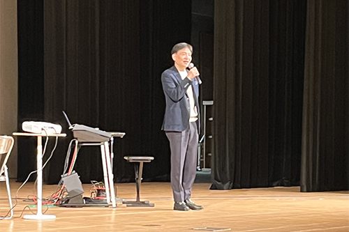 市長があいさつしている写真