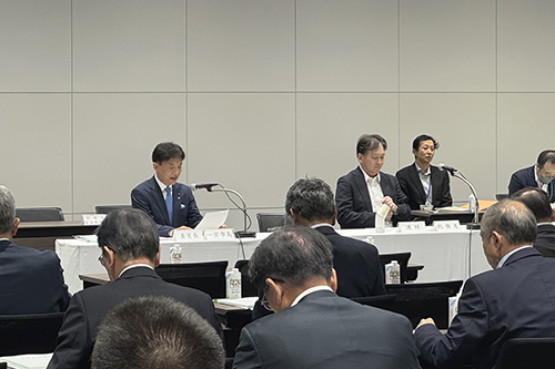 市長が進行している写真