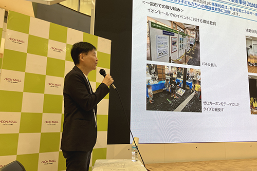 市長があいさつしている写真