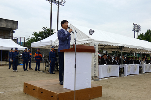 市長があいさつしている写真