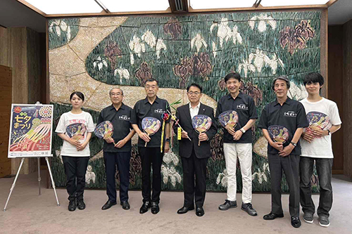 市長がPRしている写真
