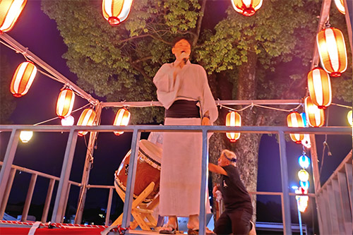 市長があいさつしている写真