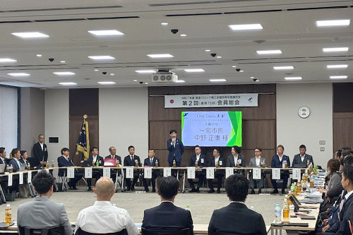 市長があいさつしている写真