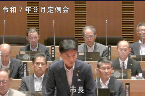 本会議の様子の写真