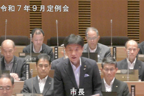 本会議の様子の写真