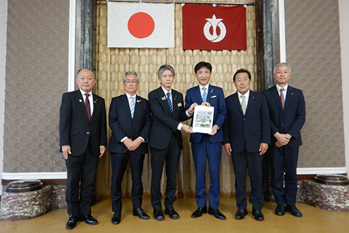 市長が要望活動している写真