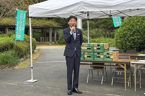 市長があいさつしている写真