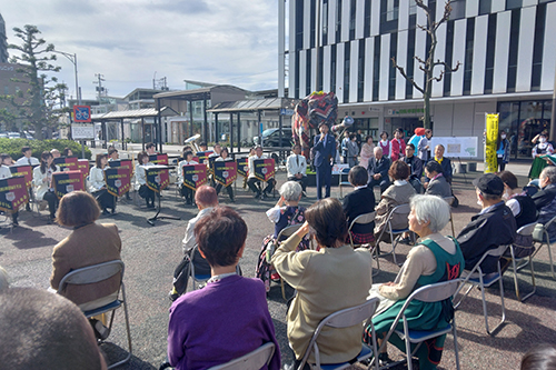 市長があいさつしている写真