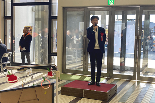 市長があいさつしている写真