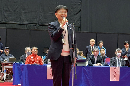 市長があいさつしている写真