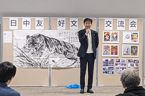 市長があいさつしている写真