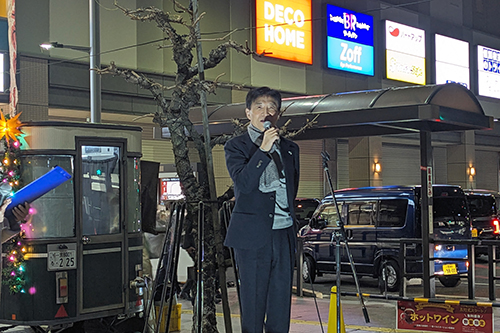 市長があいさつしている写真