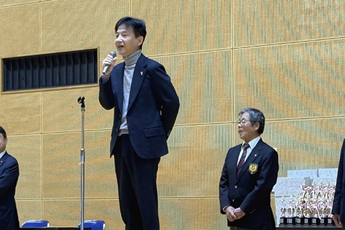 市長があいさつしている写真