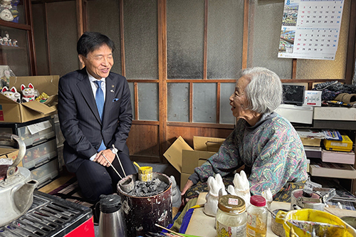 市長が訪問している写真