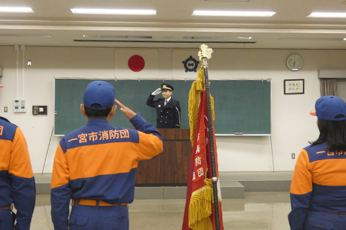 市長が巡視している写真