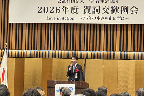 市長があいさつしている写真