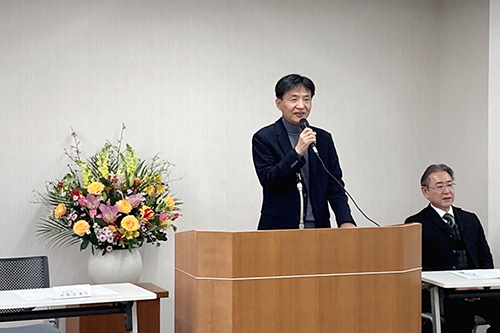 市長があいさつしている写真