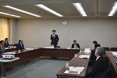 市長があいさつしている写真