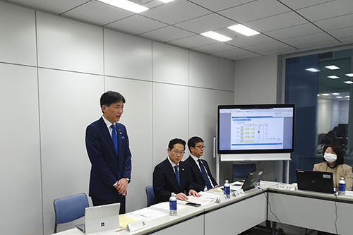 市長があいさつしている写真