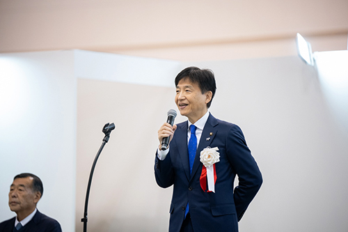 市長があいさつしている写真