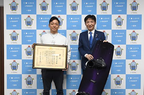 記念撮影の様子の写真