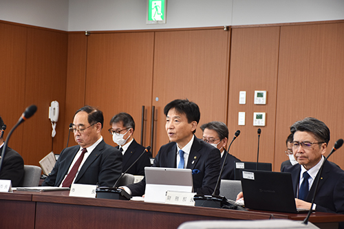 議会運営委員会の様子の写真