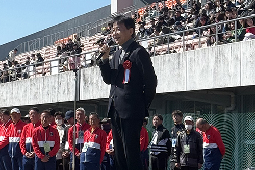 市長があいさつしている写真