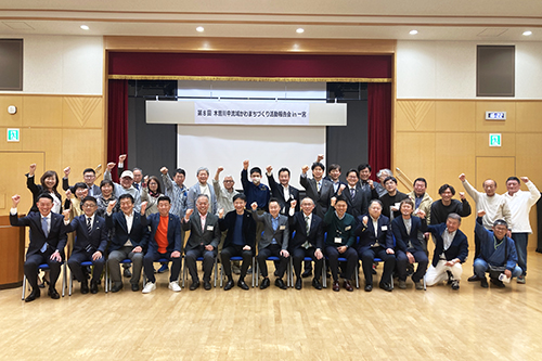 市長が報告会に出席している写真