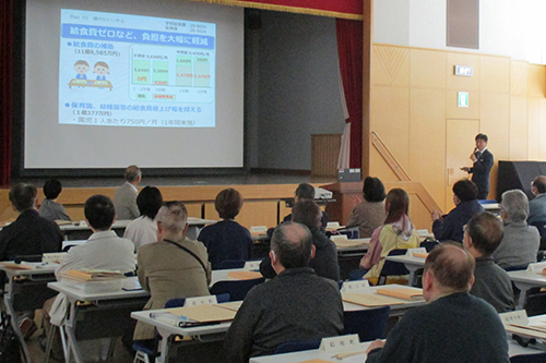 市長が講話している写真