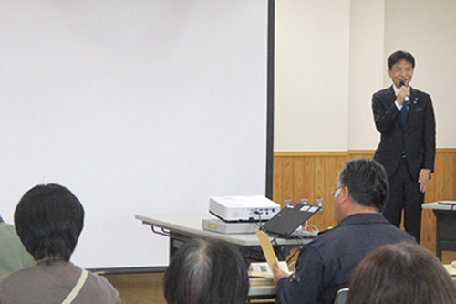 市長が講話している写真