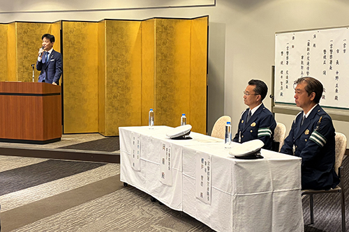 市長があいさつしている写真