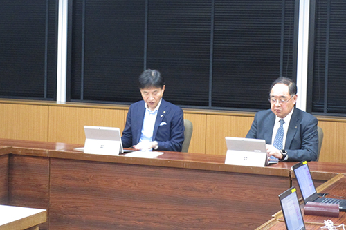 市長が進行している写真