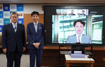 対談の様子です。