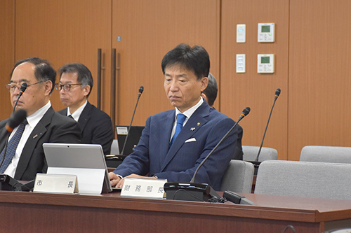 委員会の様子の写真