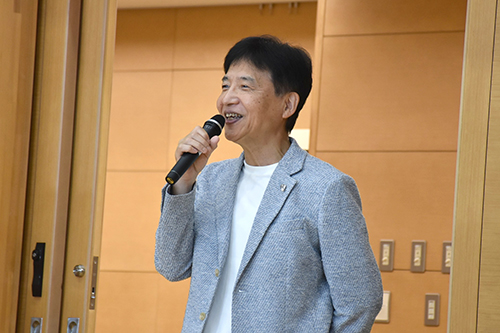 市長があいさつしている写真