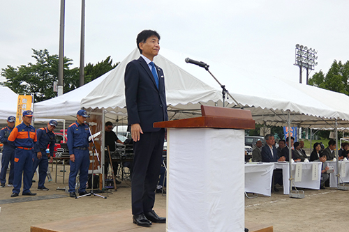 市長があいさつしている写真