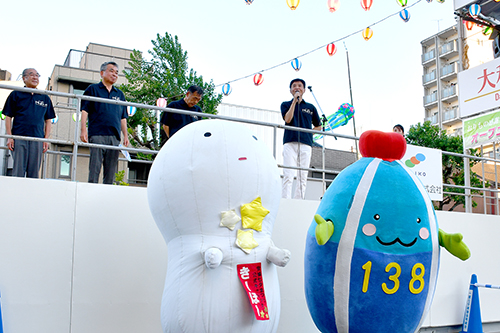 市長があいさつをしている写真