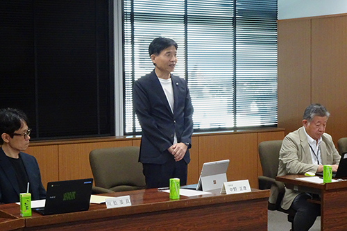 市長があいさつしている写真