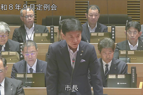 本会議の様子の写真