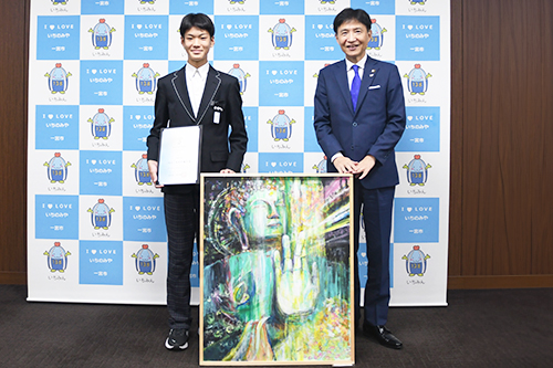 記念撮影の様子の写真