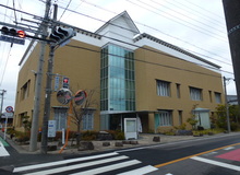 木曽川図書館